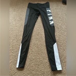 PINK Victoria's Secret Black and White Leggings